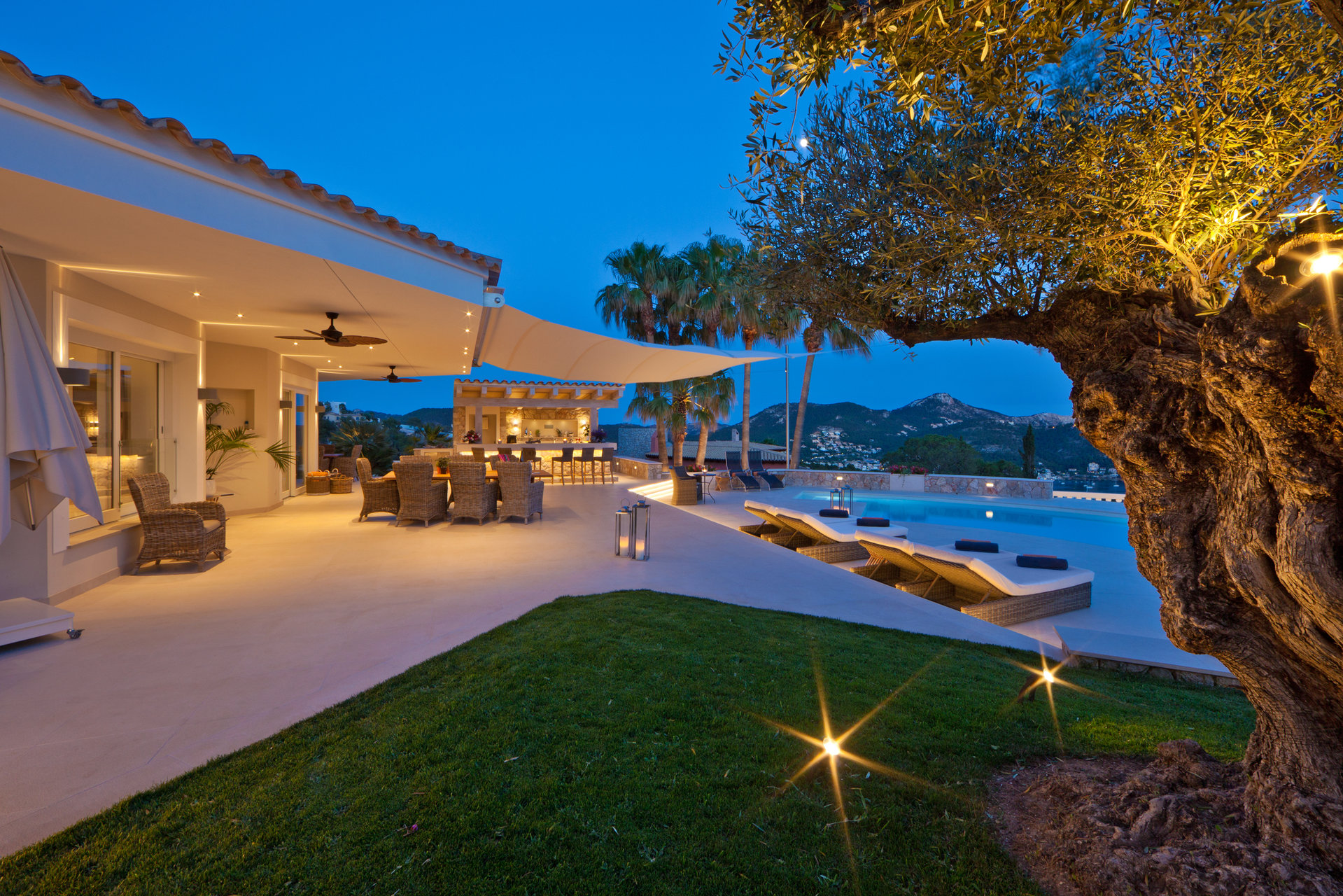 Ad Sale Villa Port d'Andratx (07157), 7 Rooms refV0633SP