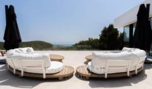 Sale Villa Roca Llisa