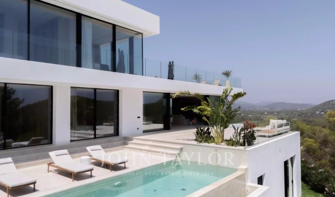 Sale Villa Roca Llisa