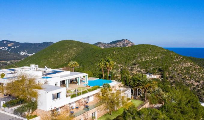 Sale Villa Roca Llisa