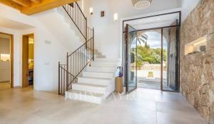 Sale Villa Santa María del Camí
