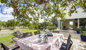 Sale Villa Santa María del Camí