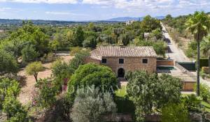 Sale Villa Santa María del Camí