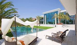 Sale Villa Santa Ponsa