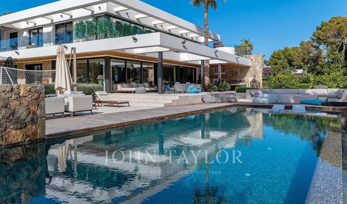 Sale Villa Santa Ponsa