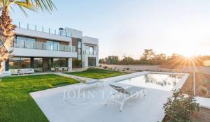 Sale Villa Son Gual
