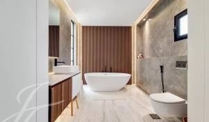 Sale Villa The Lakes