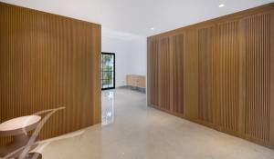 Sale Villa The Lakes