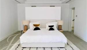 Sale Villa The Lakes