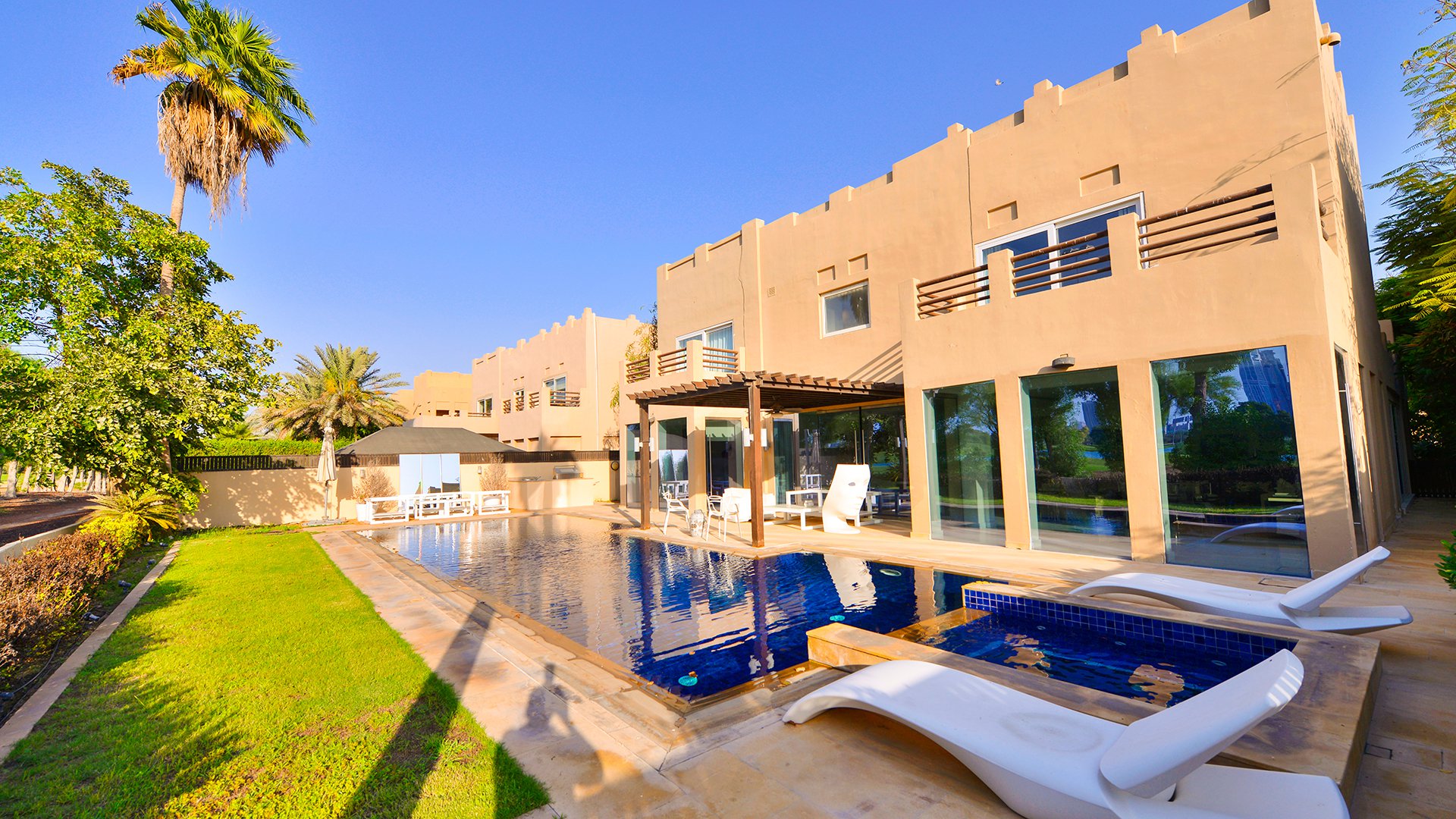 Ad Sale Villa The Lakes Hattan refV0301DU