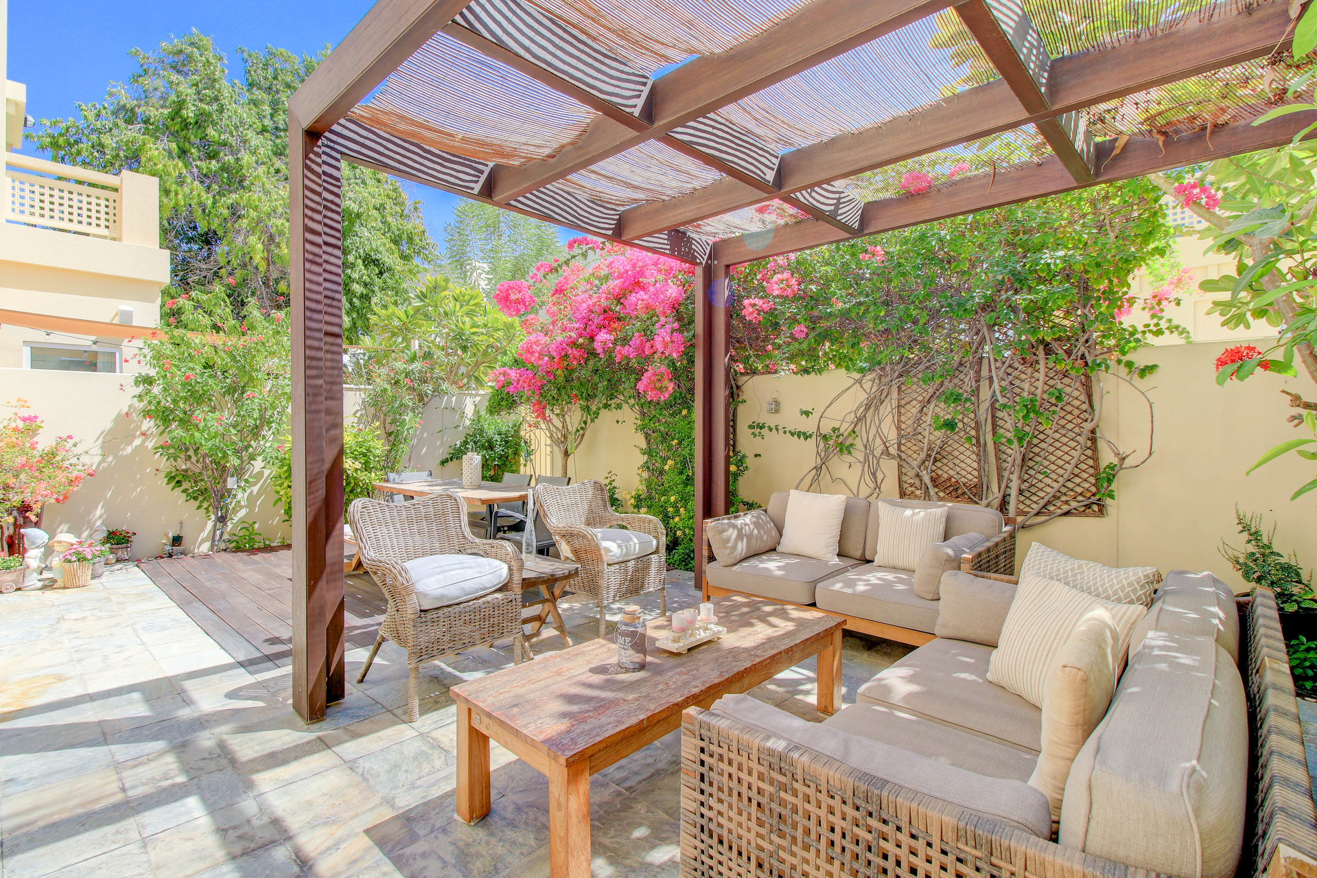 Ad Sale Villa The Lakes Zulal refV0938DU