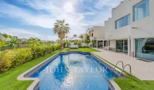 Sale Villa The Meadows