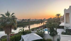 Sale Villa The Meadows