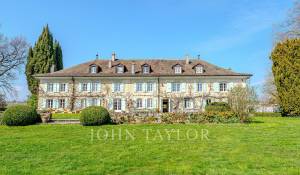 Sale Villa Tolochenaz