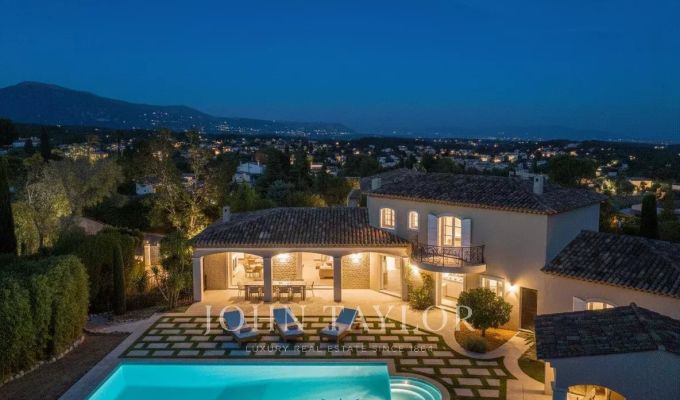 Sale Villa Valbonne