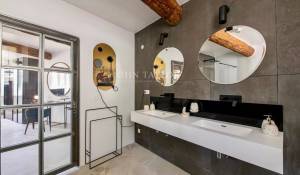 Sale Village house Gordes