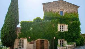 Sale Village house Gordes