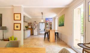 Sale Village house La Tour-d'Aigues
