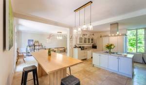 Sale Village house La Tour-d'Aigues