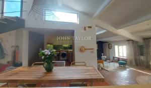 Sale Village house Lourmarin