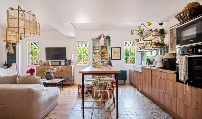 Sale Village house Saint-Cyr-sur-Mer