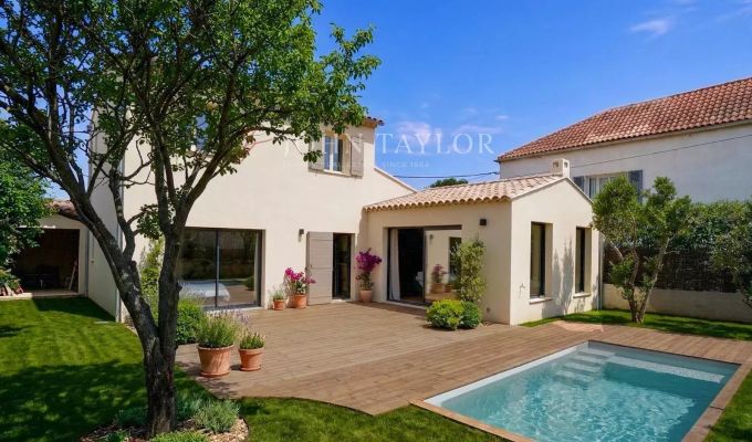 Sale Village house Saint-Rémy-de-Provence