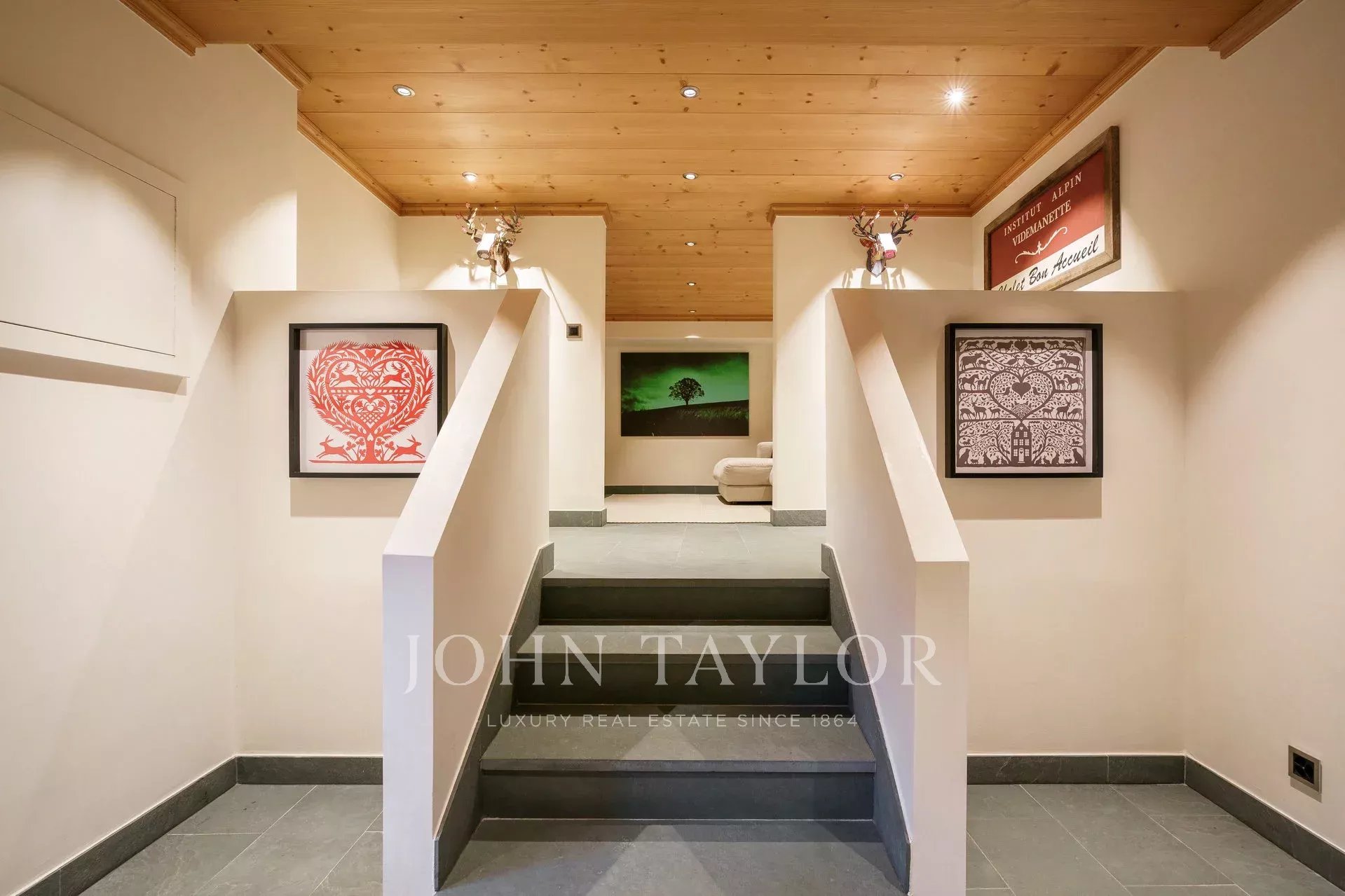 Ad Seasonal rental Chalet Rougemont (1659), 6.5 Rooms refL0764GS