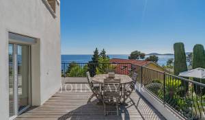 Seasonal rental House Èze