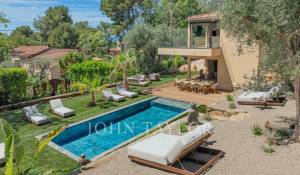 Seasonal rental House Valbonne