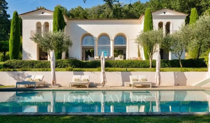 Seasonal rental House Valbonne