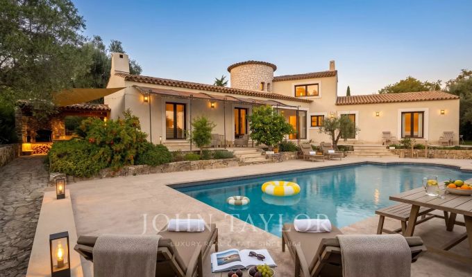 Seasonal rental House Valbonne