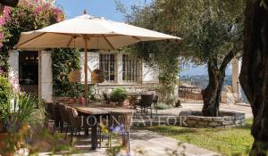 Seasonal rental House Vence
