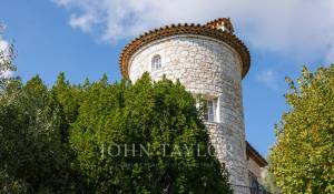 Seasonal rental House Vence