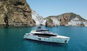 Seasonal rental Motor Yacht La Spezia