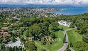 Seasonal rental Property Antibes