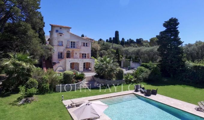 Seasonal rental Property Antibes