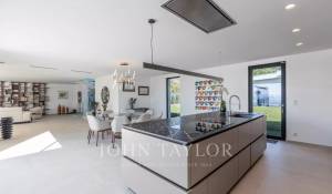 Seasonal rental Property Le Cannet