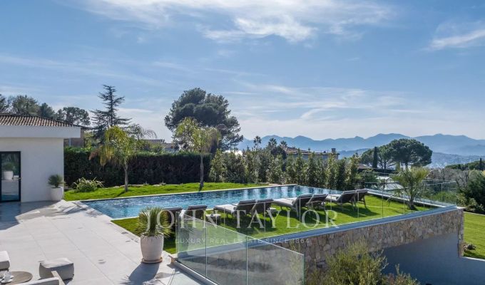 Seasonal rental Property Le Cannet