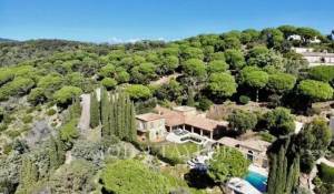 Seasonal rental Property Ramatuelle
