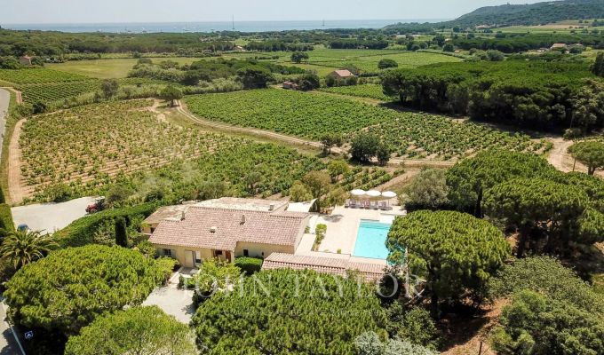 Seasonal rental Property Ramatuelle