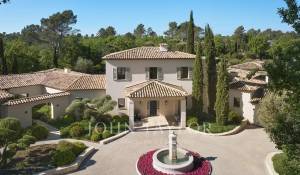 Seasonal rental Property Tourrettes