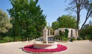 Seasonal rental Property Tourrettes