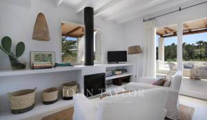 Seasonal rental Villa Cala Llenya