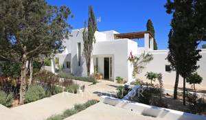 Seasonal rental Villa Cala Llenya