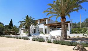 Seasonal rental Villa Cala Llenya