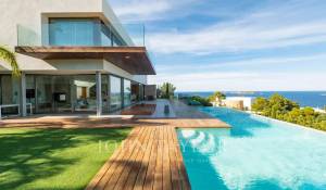 Seasonal rental Villa Cala Moli