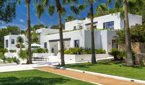 Seasonal rental Villa Cap Martinet