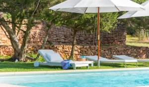 Seasonal rental Villa Es Cubells