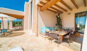 Seasonal rental Villa Es Cubells