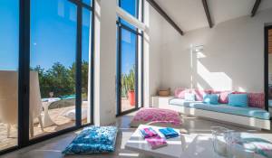 Seasonal rental Villa Es Cubells